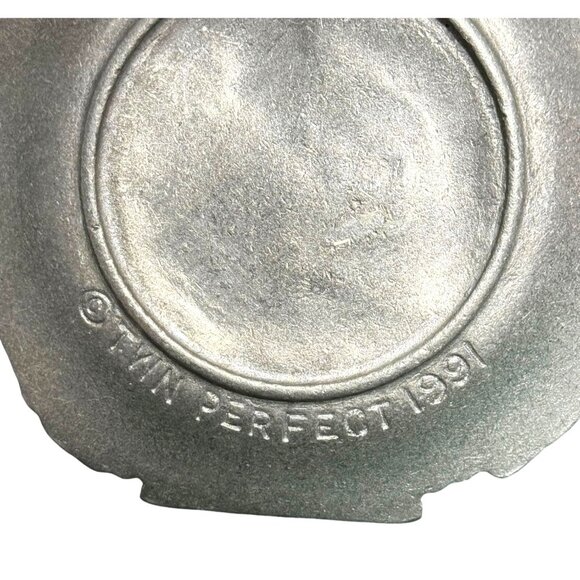 Vintage 1991 TWN Perfect Silver Pewter Floral Basket Embossed Wall Art Decor - Picture 8 of 11